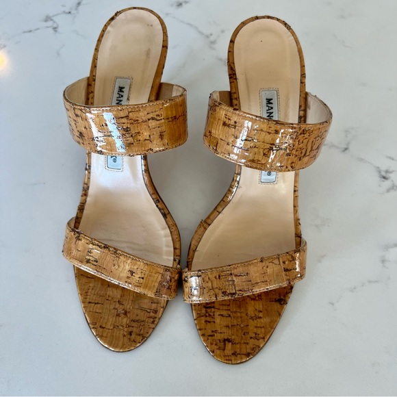 MANOLO BLAHNIK Tan Cork Sandals, size 6.5 - Picture 15 of 16